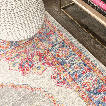 Kilia Medallion Area Rug